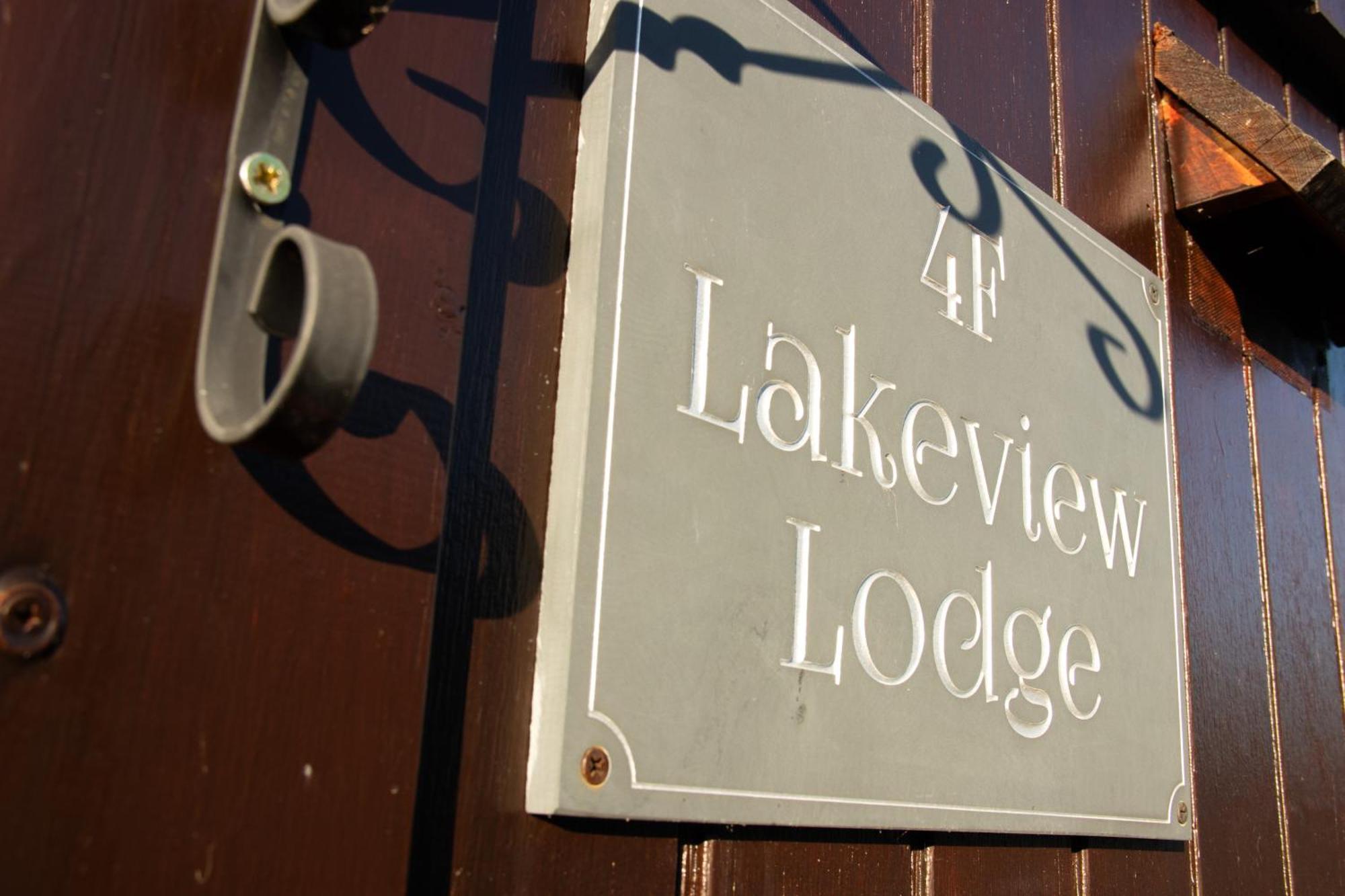 Lakeview Lodge, Builth Wells No Tradesmen Allowed Bagian luar foto